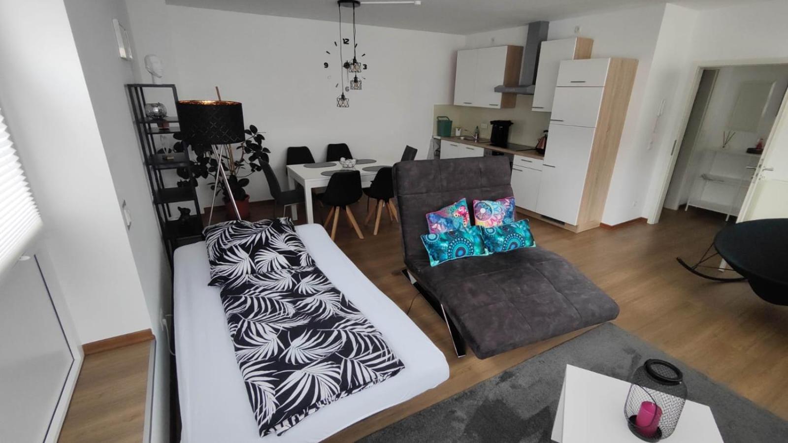 Wohnung In Muelheim-Kaerlich מראה חיצוני תמונה